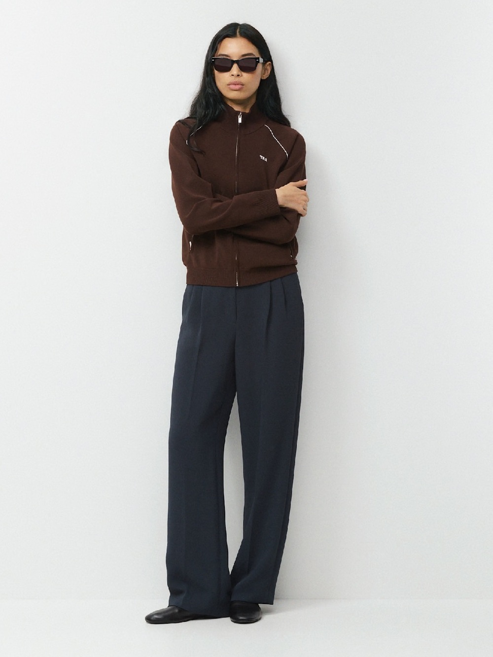Aritzia Effortless Pants size 4